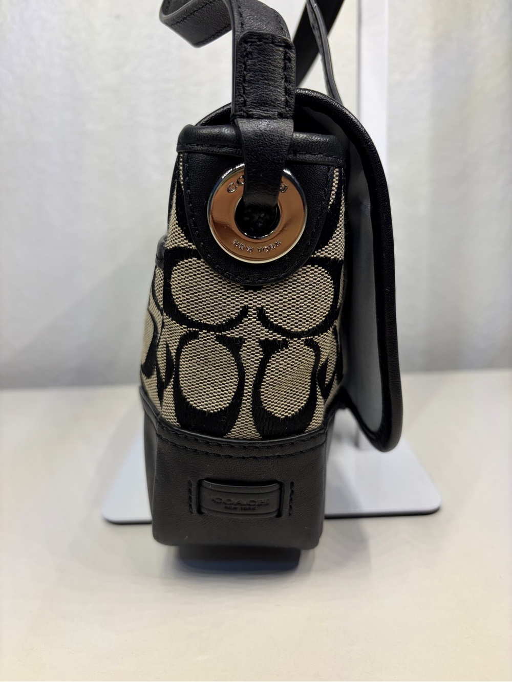 COACH HADLEY SIGNATURE FIELD BAG #F30601 - Picture 6 of 14